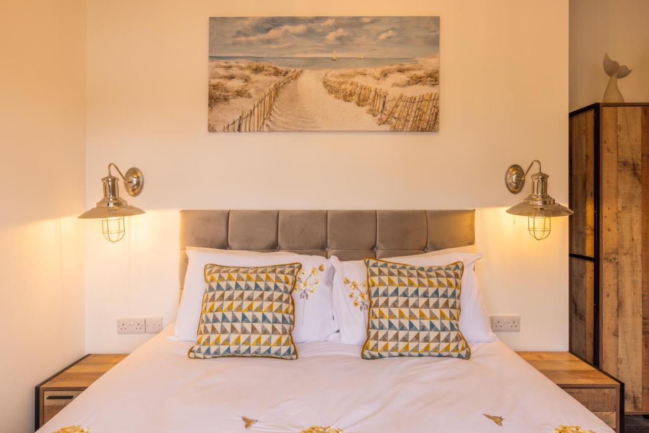 Den Of Joy Humberston Fitties Sleeps 6,Hot Tub,Log Burner Villa Cleethorpes Kültér fotó