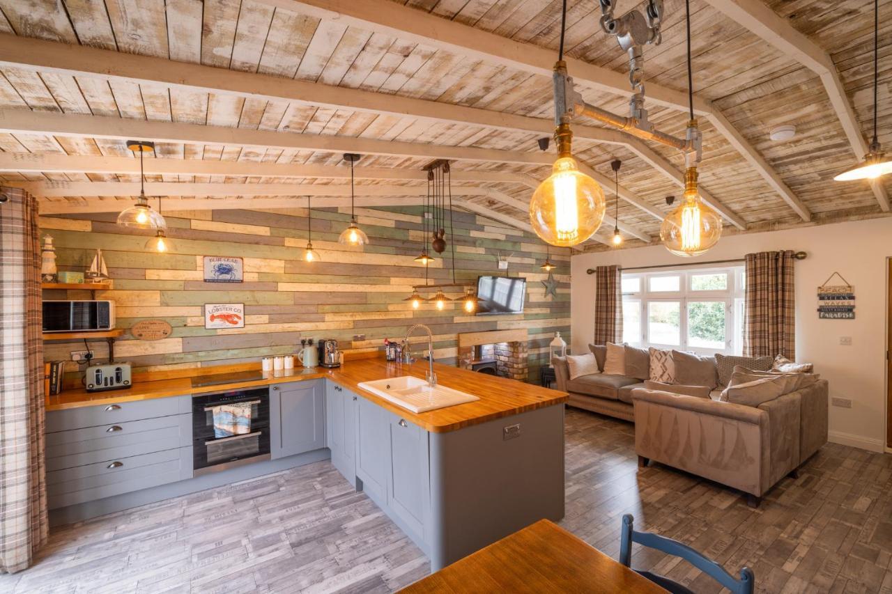 Den Of Joy Humberston Fitties Sleeps 6,Hot Tub,Log Burner Villa Cleethorpes Kültér fotó